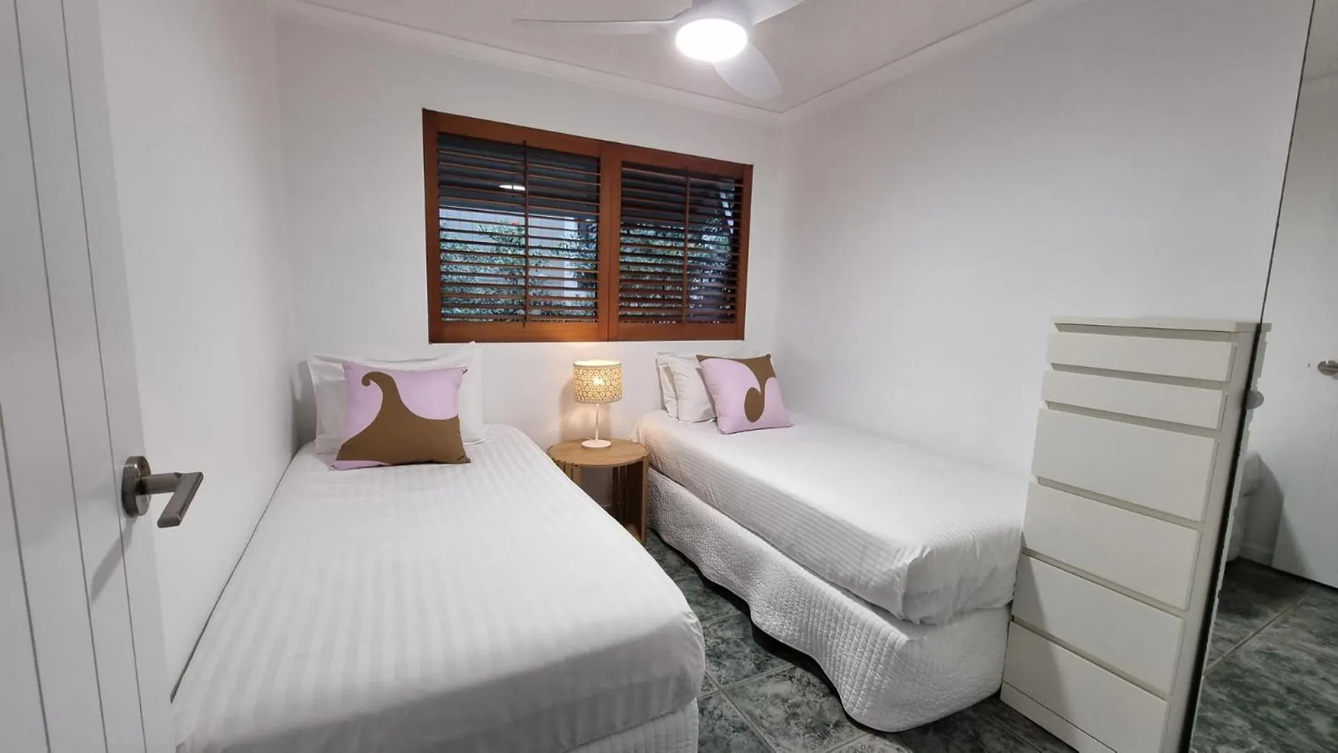Mooloomba Two By Discover Stradbroke Point Lookout Appartement